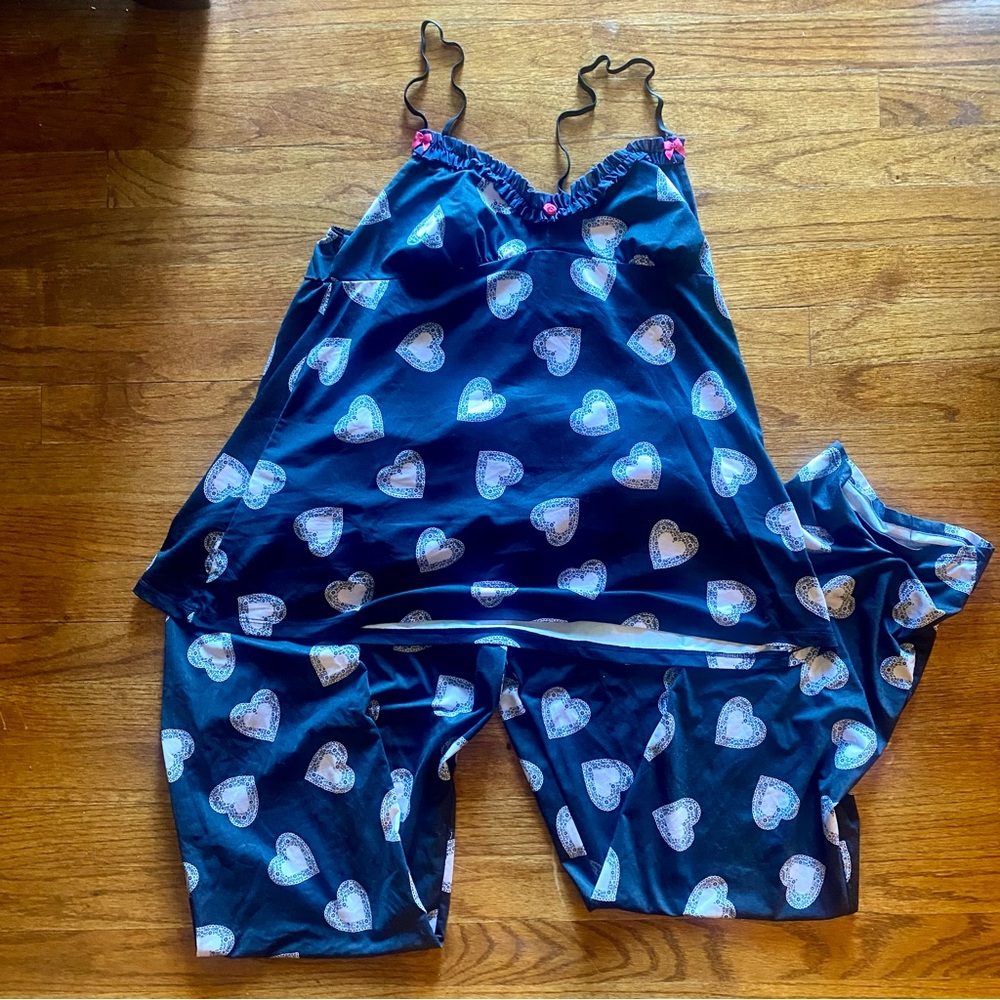 Betsey Johnson Black Heart Print Pajama Set